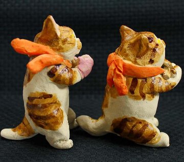 水谷 満 作 たき火セット　猫の焼き物たち 皿や器や招き猫の画像