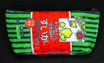 保冷豆乳ポーチ 全6種コンプリートセット/調製豆乳/おいしい無調整豆乳/豆乳飲料 はちみつ/豆乳飲料 いちご/豆乳飲料 バニラ　タカラトミーアーツxキッコーマン カプセルトイ ガチャガチャ ガシャポンの画像