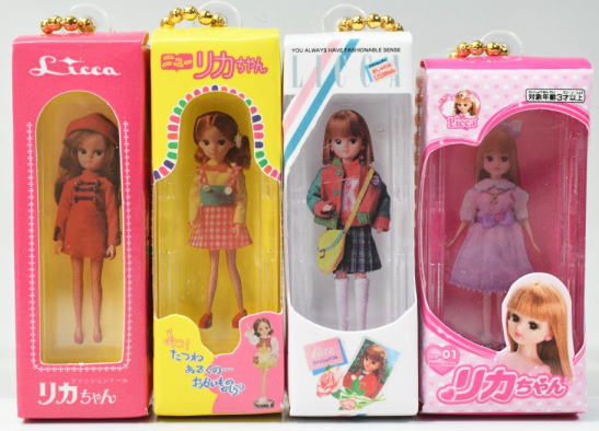 リカちゃん 歴代ミニチュアパッケージコレクション 全4種コンプリートセット タカラトミーアーツ カプセルトイ ガチャガチャ ガシャポン ガチャポン 【新品同様品】の画像