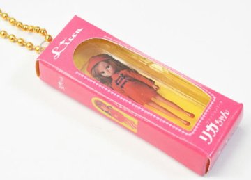 リカちゃん 歴代ミニチュアパッケージコレクション 全4種コンプリートセット タカラトミーアーツ カプセルトイ ガチャガチャ ガシャポン ガチャポン 【新品同様品】の画像