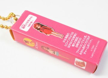 リカちゃん 歴代ミニチュアパッケージコレクション 全4種コンプリートセット タカラトミーアーツ カプセルトイ ガチャガチャ ガシャポン ガチャポン 【新品同様品】の画像