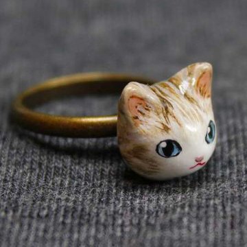 猫のリング　小島美知代 作の画像