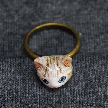 猫のリング　小島美知代 作の画像