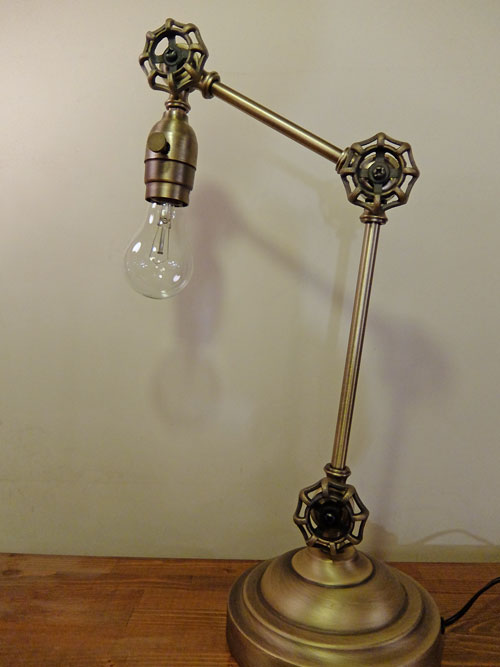 デスクランプB（GD）の画像