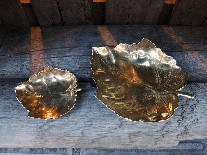 ブラス　トレイ　葉っぱ Sの画像