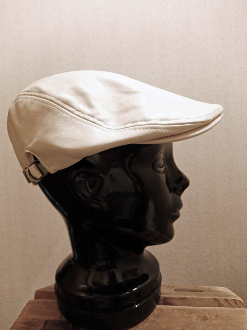 Fake Leather Hunting / Ivoryの画像