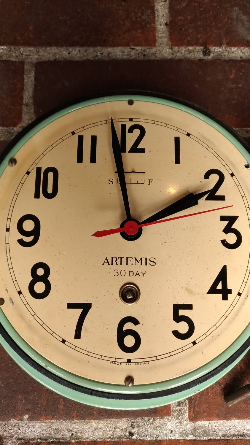 ゼンマイ式時計 ARTEMIS画像