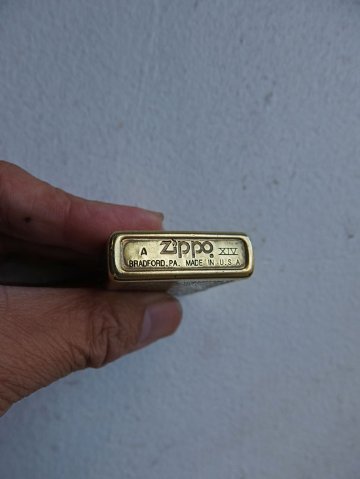 zippo 唐草金色の画像