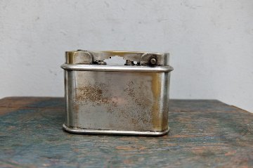 table lighter (French)の画像