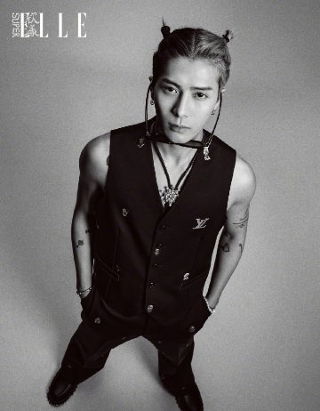 【メール便送料無料】雑誌/ SUPER ELLE 欣漾 2024年2月 中国版　王嘉爾（ジャクソン/ワン・ガイ/GOT7）：表紙！記事掲載！ スーパー・エル　中国雑誌 CHINAの画像