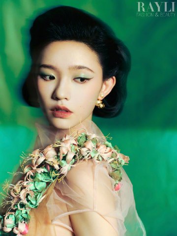 【メール便送料無料】雑誌/ 瑞麗服飾美容雜志 2024年5月 中国版　林允（ジェリー・リン／リン・ユン）：表紙！記事掲載！ Rayli Fashion & Beauty Ray レイ　中国雑誌の画像