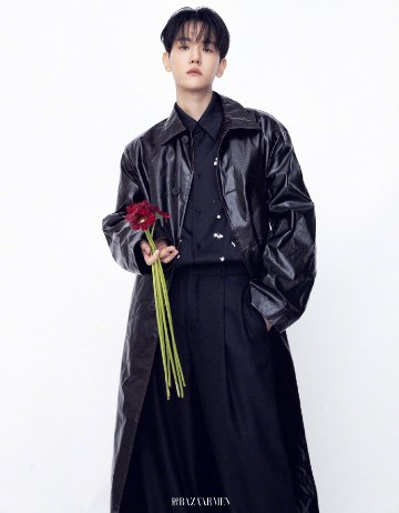 【メール便送料無料】雑誌/ 芭莎男士 2024年8月 中国版　ベクヒョン（EXO/エクソ/BAEKHYUN/邊伯賢）：表紙！記事掲載！ Harper’s BAZAAR MEN STYLE ハーパーズバの画像