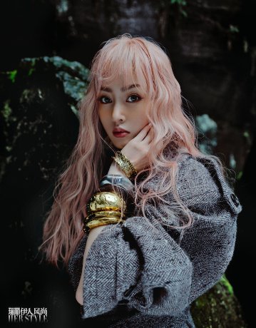雑誌/ 瑞麗伊人風尚雜志 2022年8月 中国版　張天愛（チャン・ティエンアイ）：表紙！記事掲載！Rayli Her Style ef　中国雑誌の画像