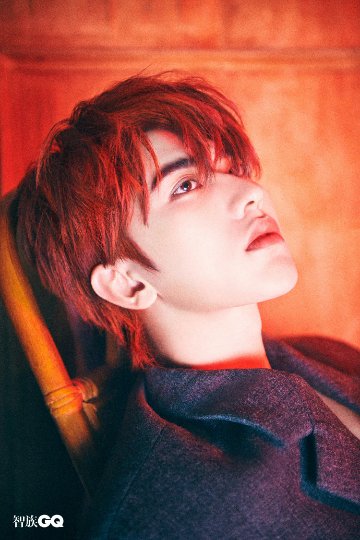 雑誌/ 智族GQ 2022年9月 中国版　蔡徐坤（ツァイ・シュークン）：表紙！記事掲載！ ジーキュー　中国雑誌の画像