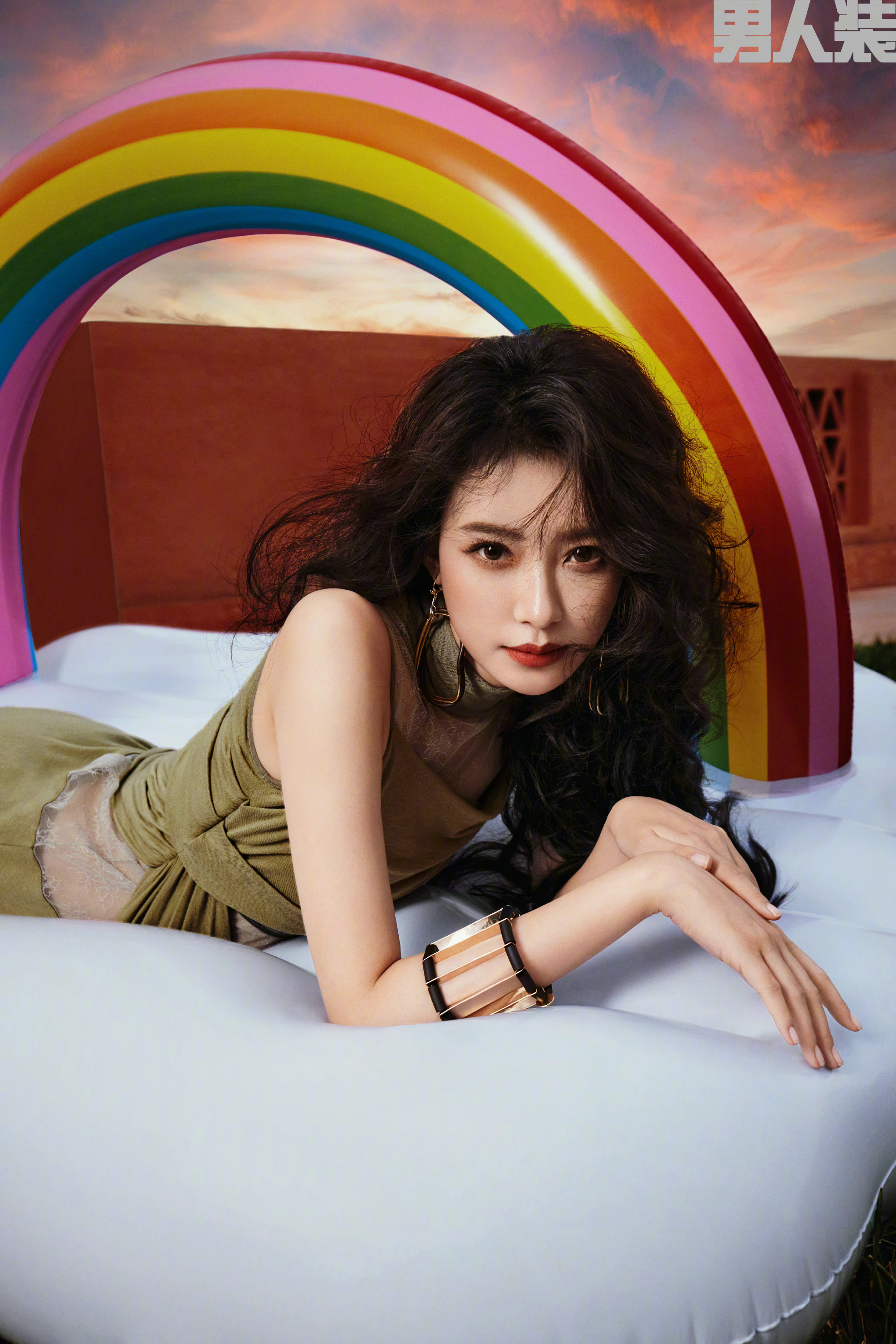 雑誌/ 男人裝 2022年10月第222期 中国版　孫怡（スン・イー）：表紙！記事掲載！ FHM　中国雑誌の画像