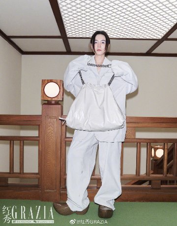 【メール便送料無料】雑誌/ 紅秀Grazia雜志 2023年5月D第611期 中国版　宋佳（ソン・ジア）：表紙！記事掲載！ グラッツィア　中国雑誌の画像