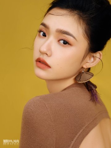 【メール便送料無料】雑誌/ 瑞麗伊人風尚雜志 2023年7月 中国版　林允（ジェリー・リン／リン・ユン）：表紙！記事掲載！ Rayli Her Style ef　中国雑誌の画像