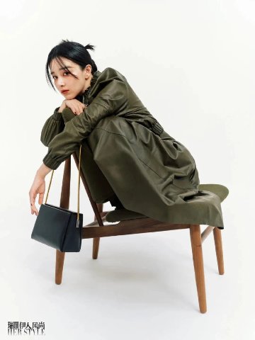 【メール便送料無料】雑誌/ 瑞麗伊人風尚雜志 2023年7月 中国版　闞清子（カン・チンズ）：表紙！記事掲載！ Rayli Her Style ef　中国雑誌の画像