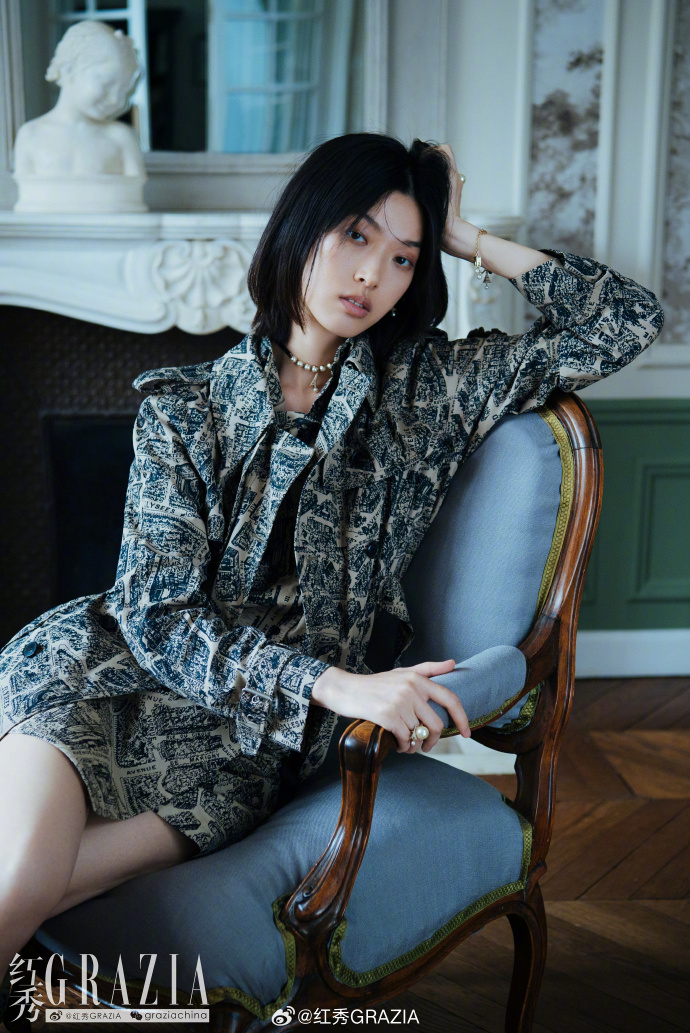 【メール便送料無料】雑誌/ 紅秀Grazia雜志 2023年7月B第618期 中国版　游天翼（ヨウ・ティエンイー）：表紙2種類ランダム発送！記事掲載！ グラッツィア　中国雑誌の画像