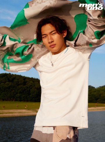 【メール便送料無料】雑誌/ men’s uno! 風度雜志 2023年8月 中国版　蘇翊鳴（そ よくめい/スウ・イーミン）：表紙2種類ランダム発送！記事掲載！ メンズ・ウノ　中国雑誌の画像