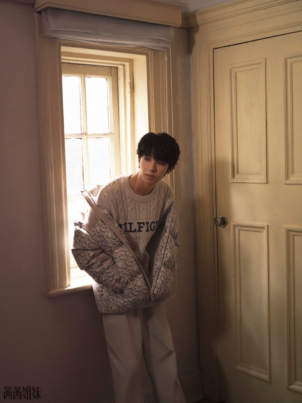 【メール便送料無料】雑誌/ 茜茜姐妹雜志 2023年10月 中国版　林墨（リン・モー/INTO1）：表紙！記事掲載！ CeCi セシ　中国雑誌の画像