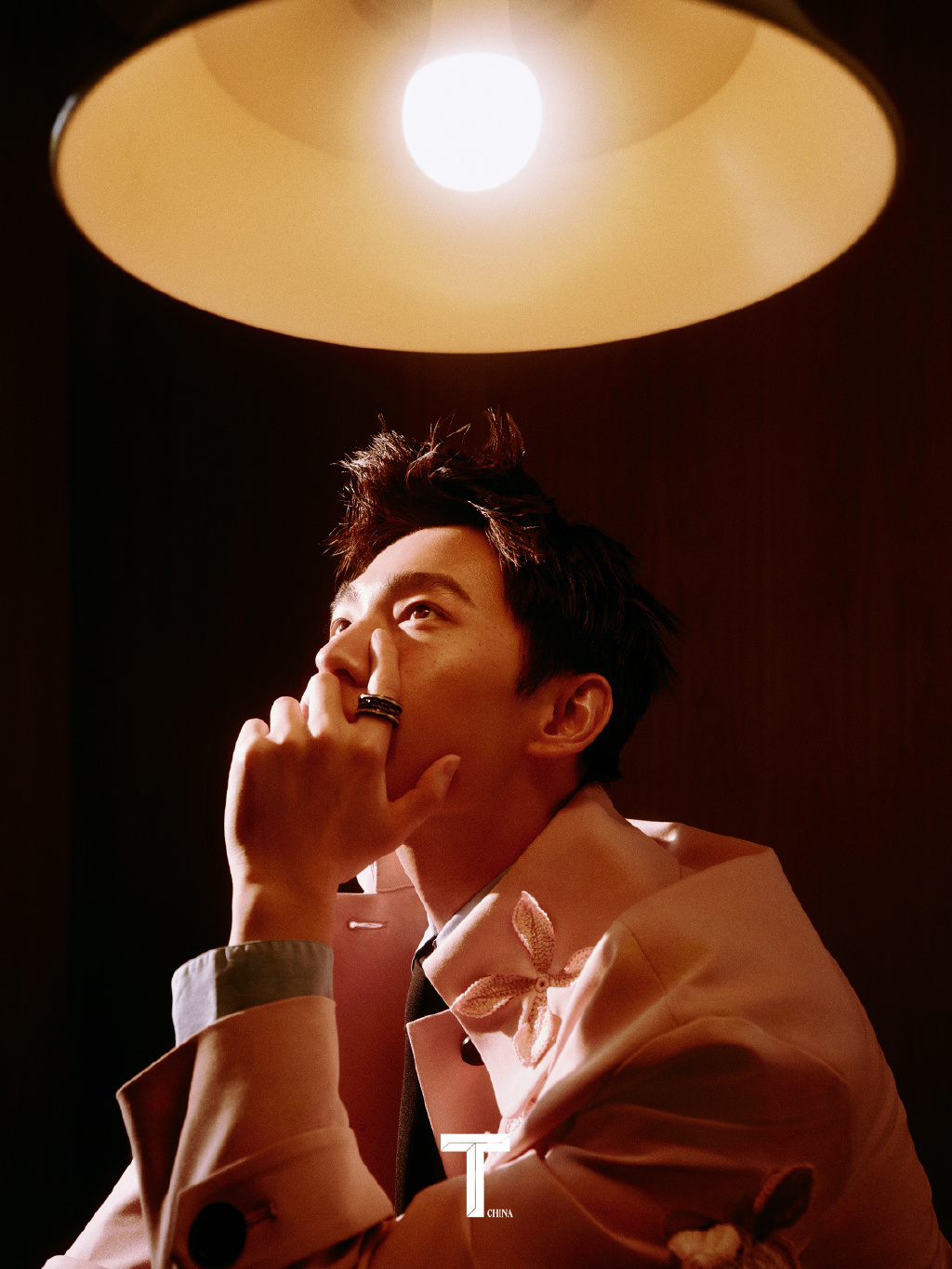【メール便送料無料】雑誌/ T Magazine 風尚志 錦綉 2023年10月 中国版　楊洋（ヤン・ヤン）：表紙！記事掲載！ Tマガジン　中国雑誌の画像