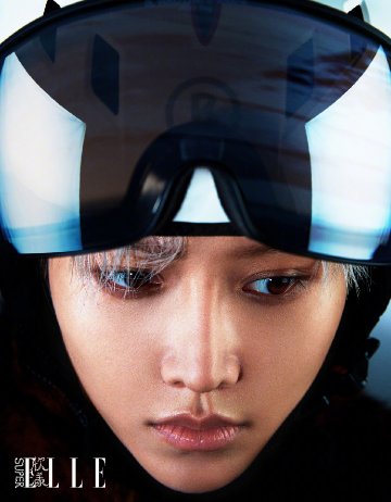 【メール便送料無料】雑誌/ SUPER ELLE 欣漾 2023年12月 中国版　劉雨昕（リウ・ユーシン）：表紙！記事掲載！ スーパー・エル　中国雑誌 CHINAの画像