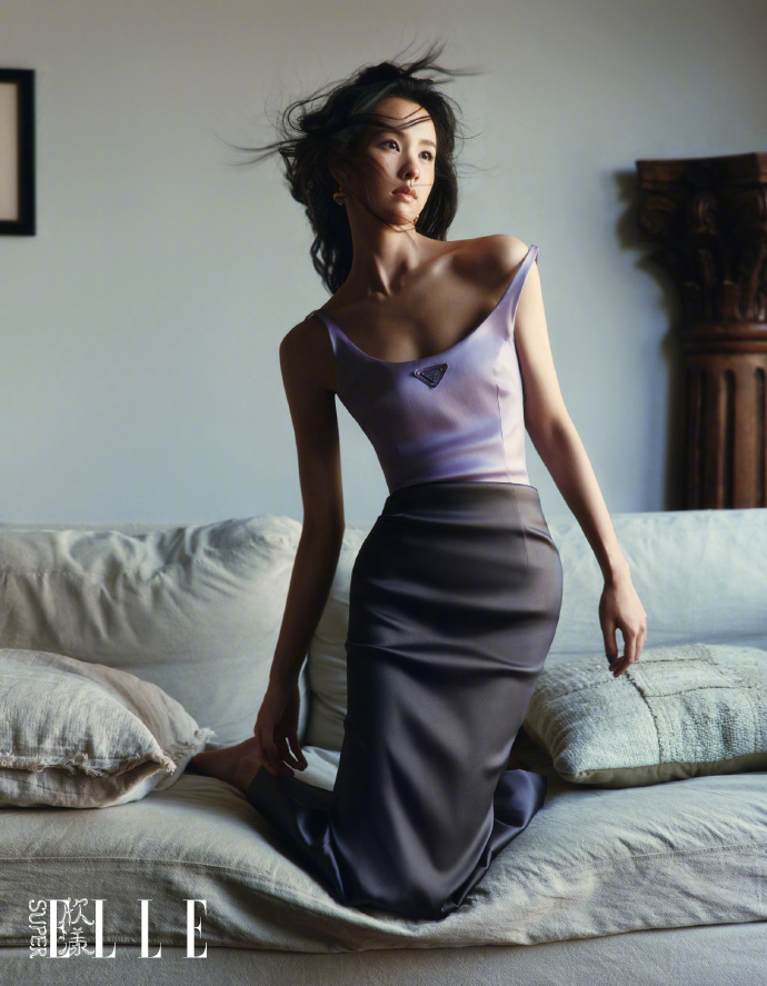 【メール便送料無料】雑誌/ SUPER ELLE 欣漾 2023年12月 中国版　陳都霊（チェン・ドゥリン）：表紙！記事掲載！ スーパー・エル　中国雑誌 CHINAの画像