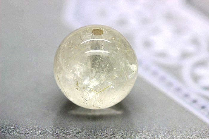 【完売】金運アップ 夢を叶える 希少石 ホワイトルチルクォーツ 約12ミリ  粒売り 天然石 パワーストーンの画像