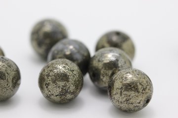 富豪が愛した黄金の護符 ― ゴールデンパイライト 約12mm 粒売り｜金運・財運・勝負運アップ・魔除け｜天然石パワーストーン通販 ジュ・オーヴの画像