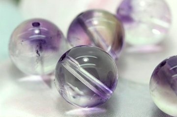 幻想の愛と成功を呼ぶ ― 夢幻の守護石 ファントムアメジスト  Phantom Amethyst（夢色のアメジスト）粒売り 約12mm｜天然石パワーストーン通販 ジュ・オーヴの画像