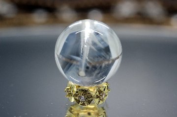 【完売】極上 ブルーエンジェルラダークォーツ（ブルーハイダウェイクォーツ）天使のはしご 妖精 精霊の隠れ家 粒売り 大玉 約14.5ミリ ブラジル産 天然石 パワーストーン 通販 ジュ・オーヴの画像