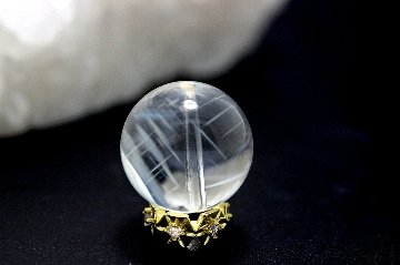 【完売】極上 ブルーエンジェルラダークォーツ（ブルーハイダウェイクォーツ）天使のはしご 妖精 精霊の隠れ家 粒売り 大玉 約14.5ミリ ブラジル産 天然石 パワーストーン 通販 ジュ・オーヴの画像