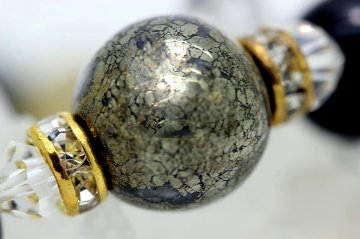 黄金の金塊ブレスレットⅡ ― ゴールデンパイライト×タイチンルチル×イーグルアイ｜金運・財運・勝負運・ギャンブル運アップ 天然石パワーストーン通販 ジュ・オーヴの画像