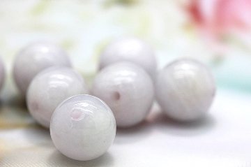 【奇跡を呼ぶ聖なる翡翠】ラベンダー翡翠 約11mm｜平和と癒しを授ける希少ストーン 天然石パワーストーン通販 ジュ・オーヴの画像