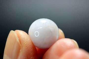 【奇跡を呼ぶ聖なる翡翠】ラベンダー翡翠 約11mm｜平和と癒しを授ける希少ストーン 天然石パワーストーン通販 ジュ・オーヴの画像