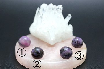 邪気を遮断し、魂を護る──紫の聖なる結界 南アフリカ産 極上パープルスギライト 約11〜11.5mm  天然石パワーストーン通販 ジュ・オーヴの画像