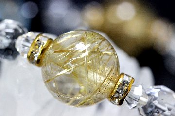 壮麗！金運 仕事運 ギャンブル運 くじ運アップ 魔除けブレスレット ゴールドルチルクォーツ＆ゴールドブラウンルチルクォーツ 大玉入り 天然石 パワーストーンの画像