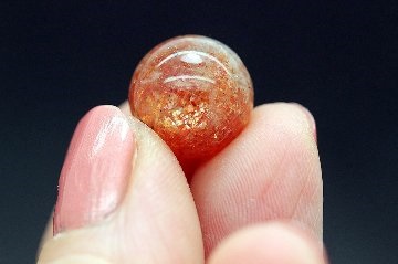 【太陽の宿る勝利の石】サンストーン 粒売り 約12mm  天然石パワーストーン通販 ジュ・オーヴの画像