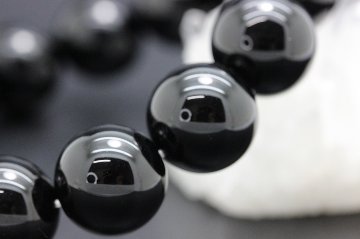 周囲からの邪気を跳ね返す！ 最強パワーを秘めたチベット産モリオン（黒水晶）ブレスレット 大玉約15ミリ AAAAランク天然石 パワーストーンの画像