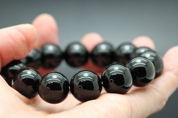 周囲からの邪気を跳ね返す！ 最強パワーを秘めたチベット産モリオン（黒水晶）ブレスレット 大玉約15ミリ AAAAランク天然石 パワーストーンの画像