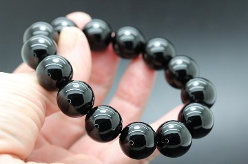 周囲からの邪気を跳ね返す！ 最強パワーを秘めたチベット産モリオン（黒水晶）ブレスレット 大玉約15ミリ AAAAランク天然石 パワーストーンの画像
