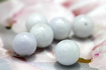【大玉】ラベンダー翡翠 13.5mm 粒売り｜平和・癒しを呼ぶ  天然石パワーストーン 通販 ジュ・オーヴの画像