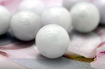 大玉！平和を呼び込む聖なるラベンダー翡翠 粒売り 約13.5ミリ 天然石 パワーストーンの画像