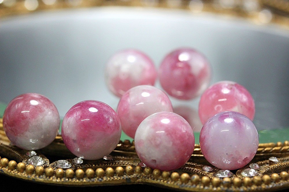 魅了する！愛と情熱をもたらす シャルマン（ルベライト入りピンクトルマリンシリカAAA） 約14〜14.5mm 大玉 粒売り 天然石 パワーストーン 通販 ジュ・オーヴの画像