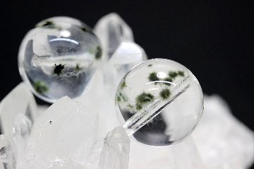 クローライトインクォーツ ウリエル（Uriel）粒売り 約12.5mm｜神の炎で邪気を焼き尽くす・最強浄化と癒しの守護石｜天然石パワーストーン通販 ジュ・オーヴの画像