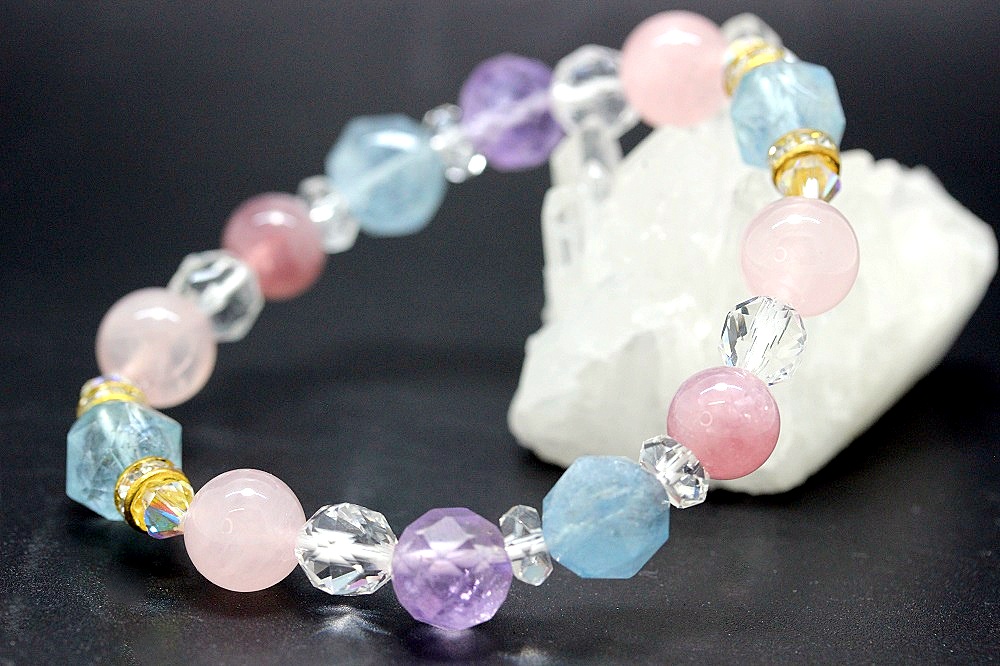 フェアリーエレガンス♡愛と癒しのブレスレット｜アクアマリン・ローズクォーツ・アメジスト 天然石 パワーストーン 通販 ジュ・オーヴの画像