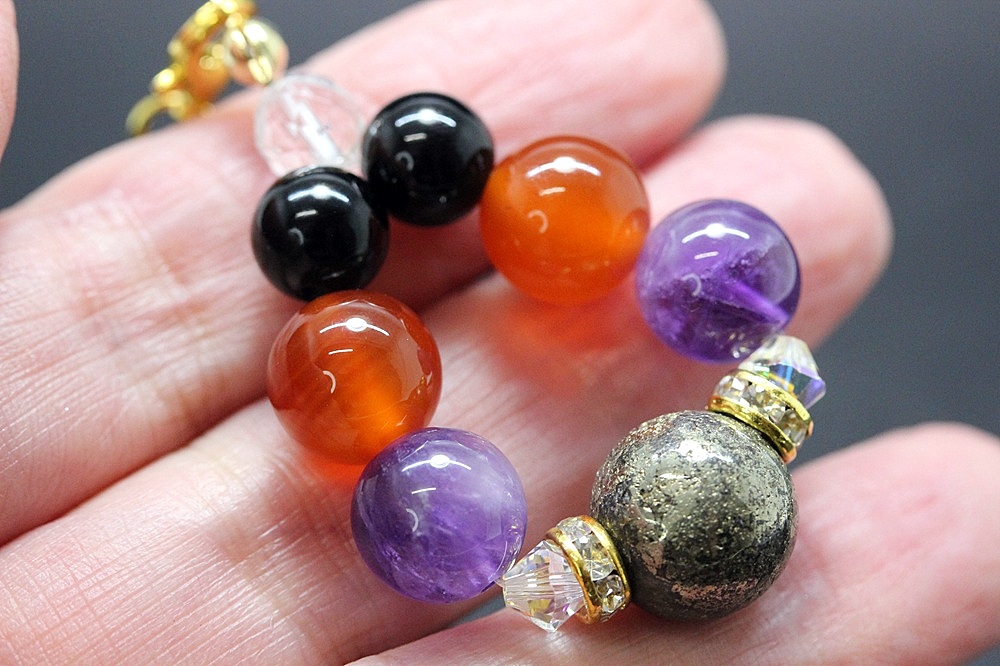 Halloween限定 魔女の護符ストラップ｜魔除け・邪気祓い・金運のお守り