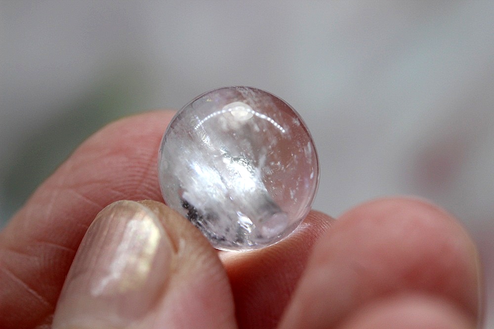 ＜完売＞女神の微笑み ロゼ・クンツァイト 約12.4mm 粒売り｜恋愛成就・癒し・愛され運アップ 天然石パワーストーン通販 ジュ・オーヴの画像