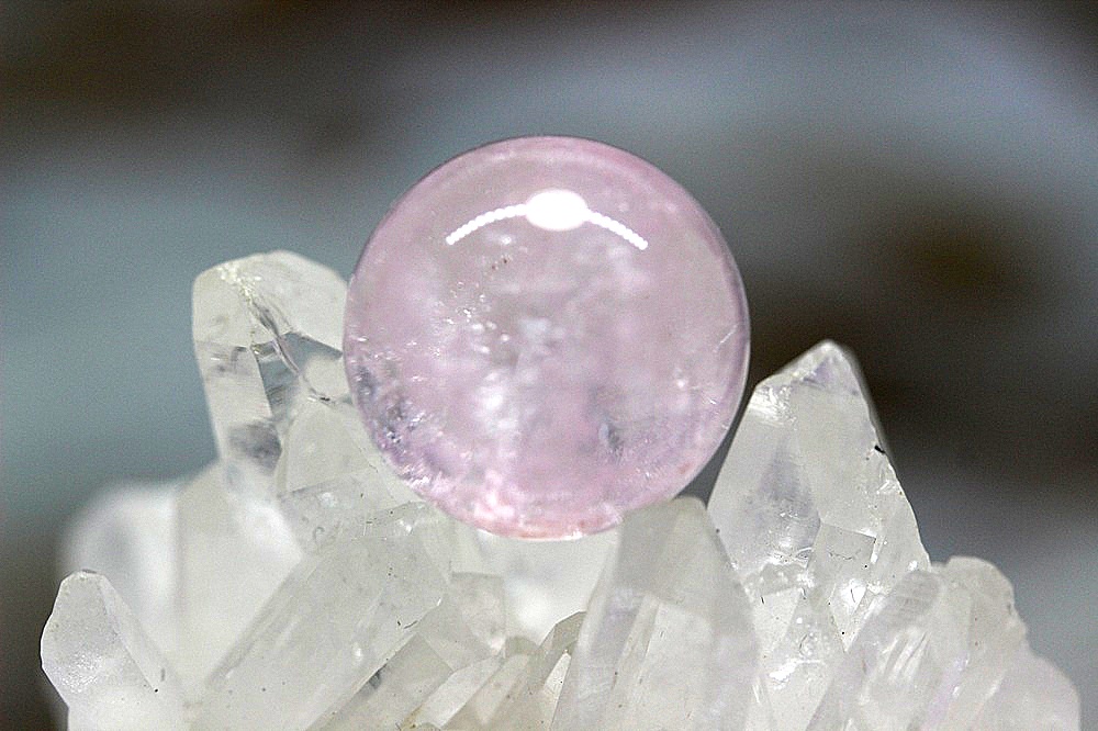 幸せな恋愛と癒しをもたらす セレスティア・ラブ モルガナイト 大玉粒売り